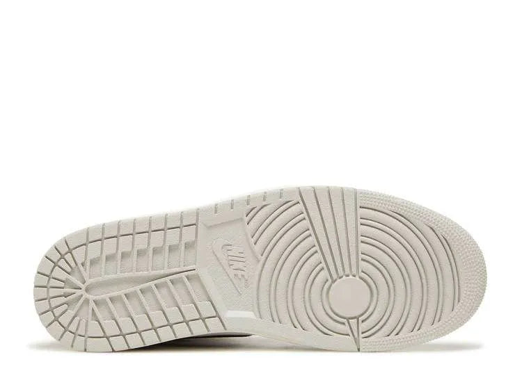 AIR JORDAN 1 HIGH ‘WHITE CEMENT’