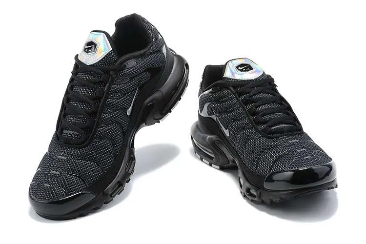 AIR MAX PLUS TN ‘BLACK SUEDE SILVER’