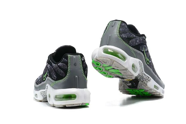 AIR MAX PLUS TN ‘CRATER’