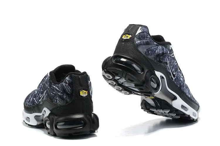 AIR MAX PLUS TN ‘DARK SMOKE GREY’