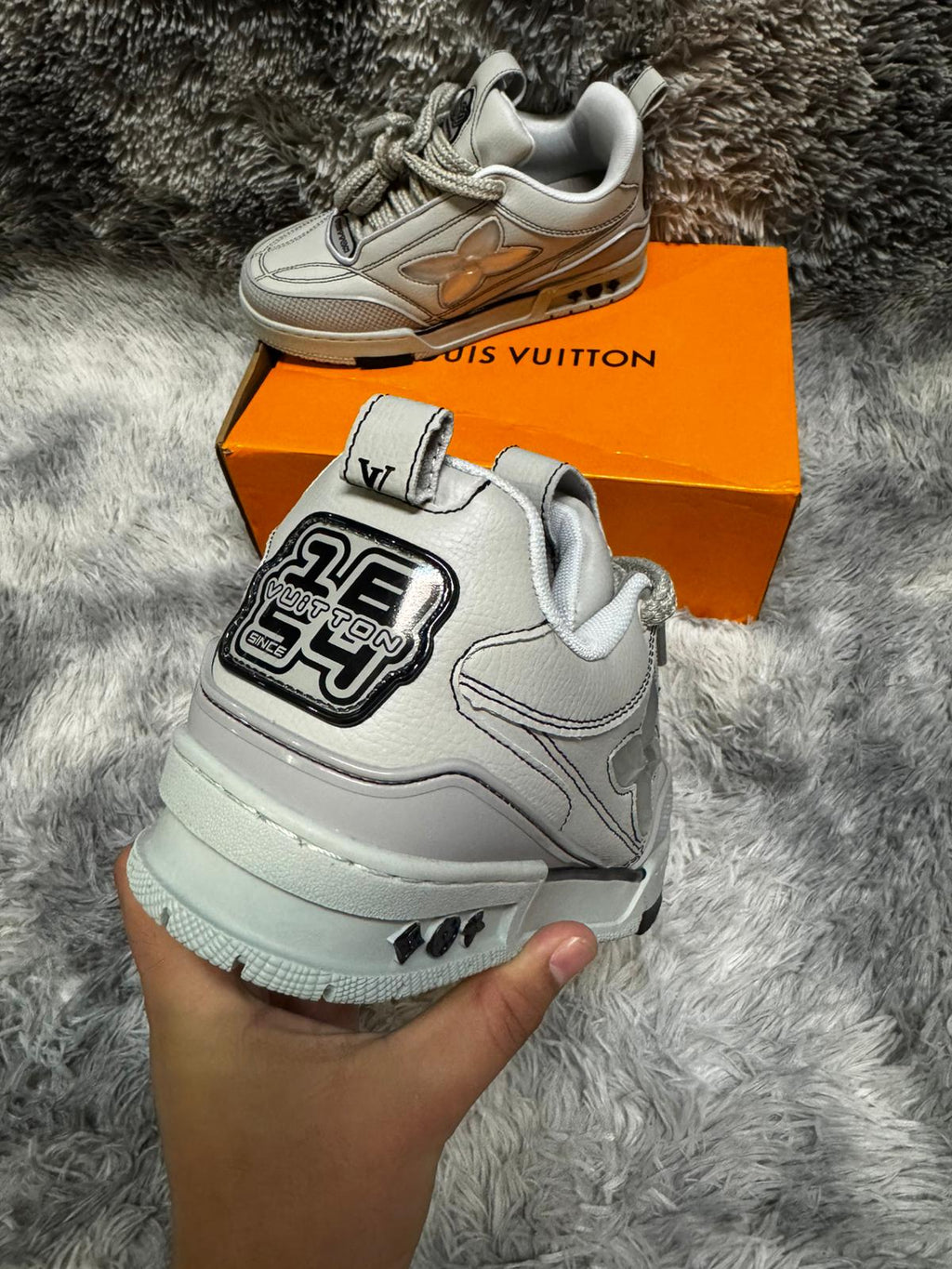 LV SKATE "Grey"