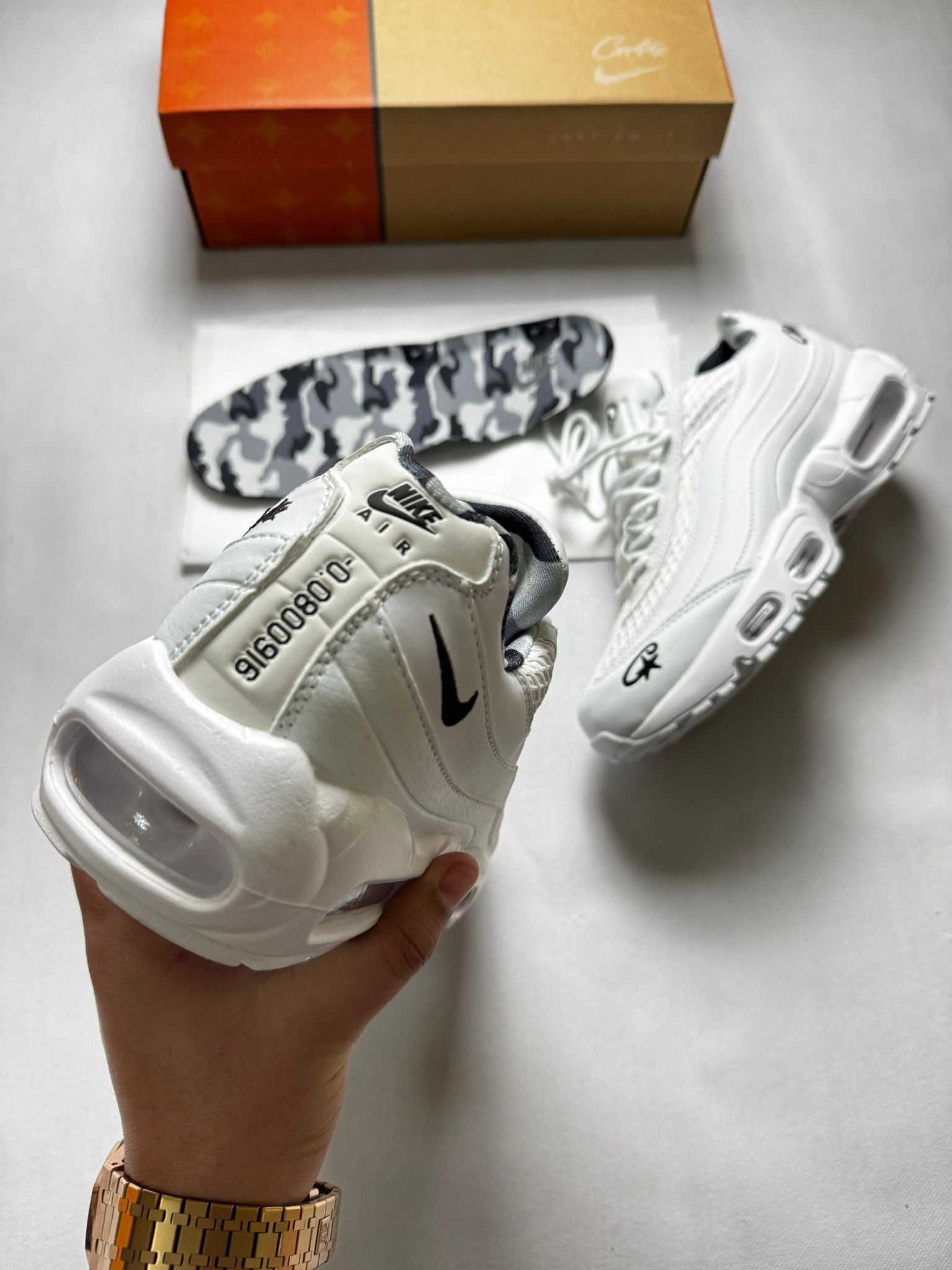 AM 95 x "CORTEIZ White"