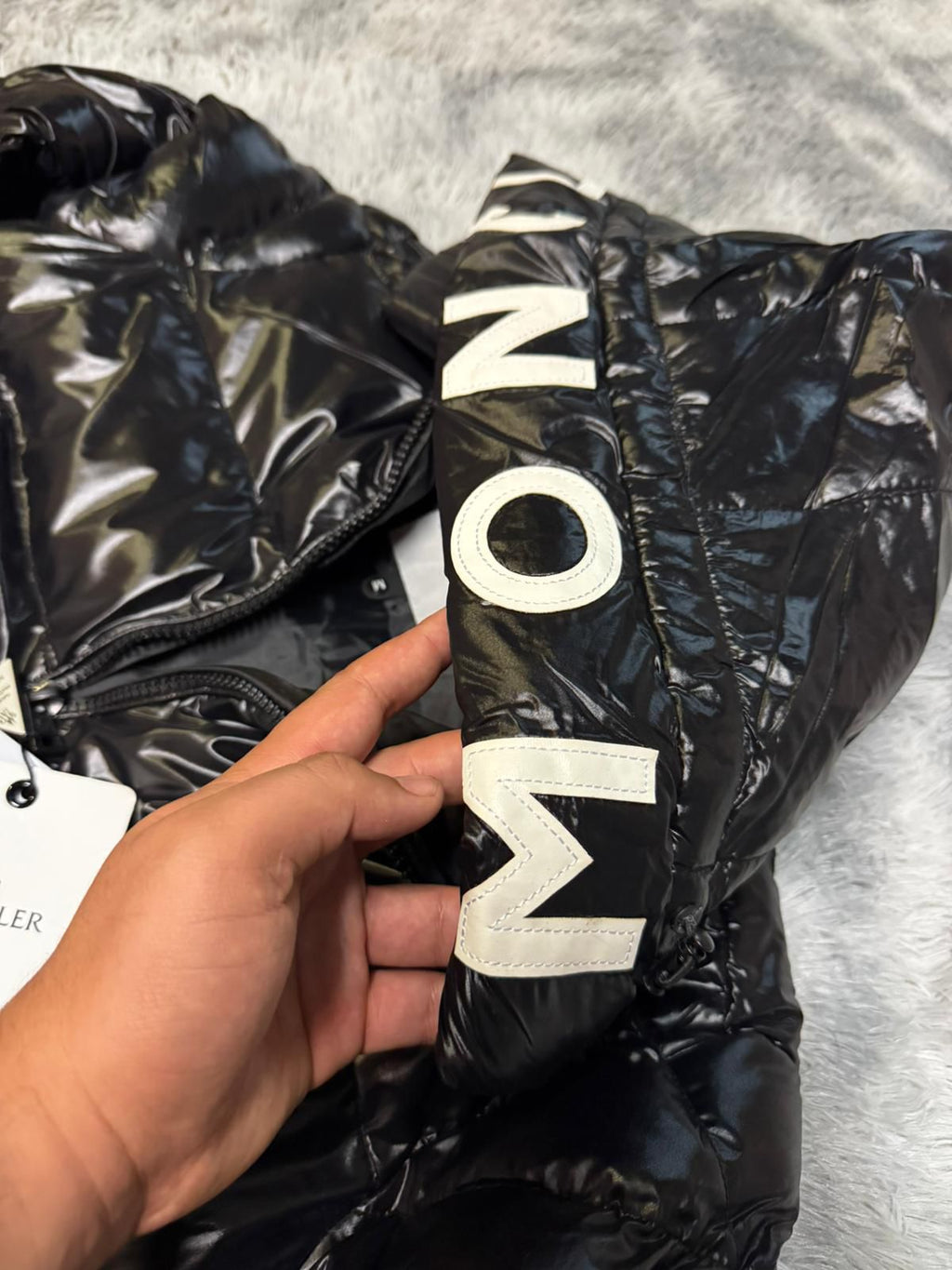 ABRIGO MNCLR "Black"