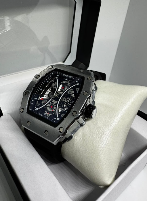 RM "Silver Black"