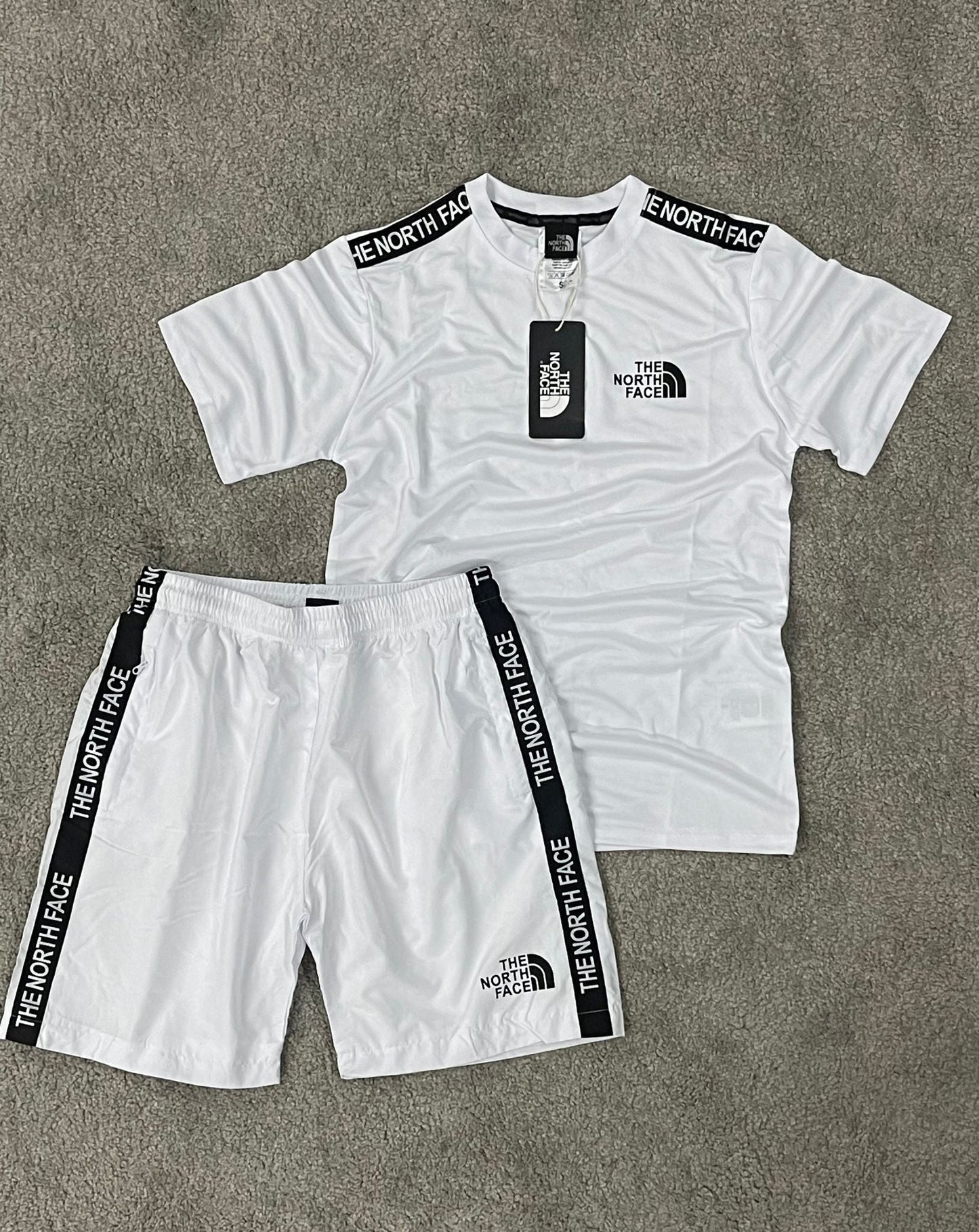 Conjunto TNF "White Black"