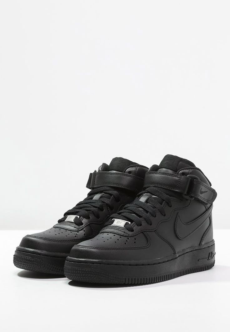 AF1 Mid "Black"