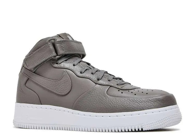 AIR FORCE 1 HIGH ‘LIGHT CHARCOAL’