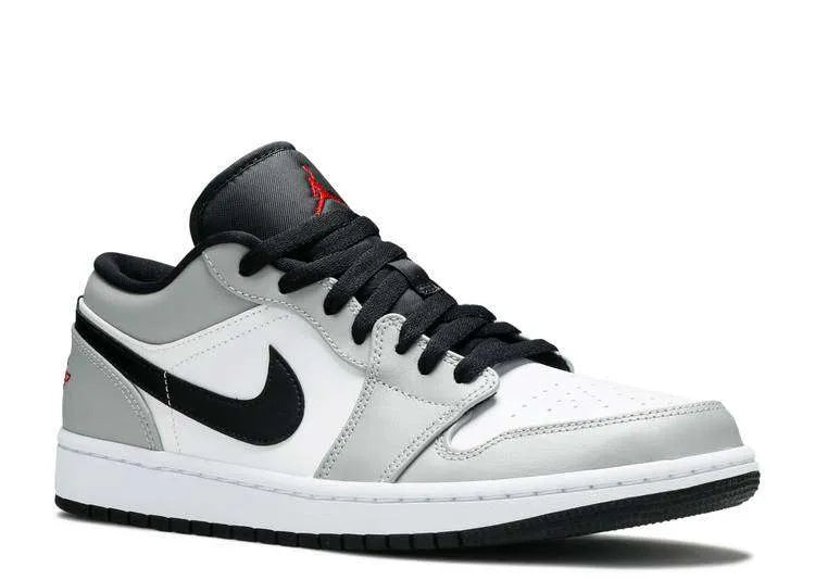 AIR JORDAN 1 LOW ‘LIGHT SMOKE GREY’