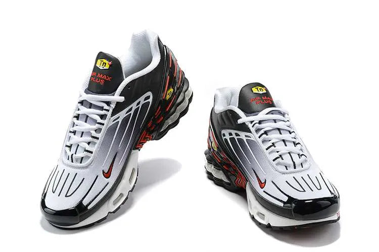 AIR MAX PLUS TN 3 ‘BLACK INFRARED’