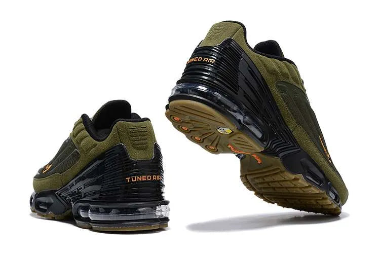 AIR MAX PLUS TN 3 ‘KHAKI ORANGE PUNCH’