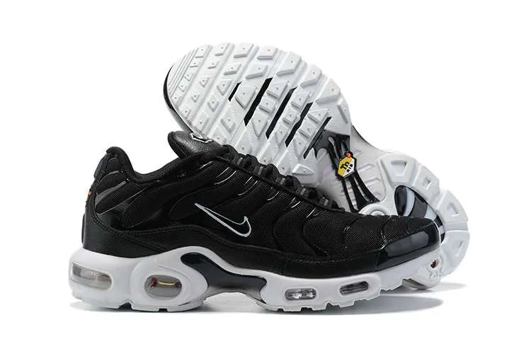 AIR MAX PLUS TN ‘BLACK WHITE’