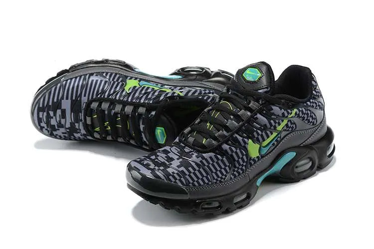 AIR MAX PLUS TN ‘CHAMPIONS LEAGUE’