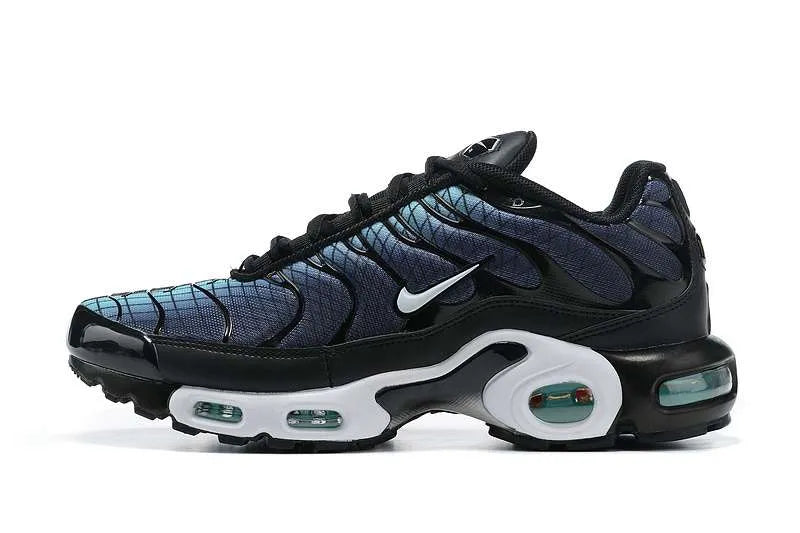 AIR MAX PLUS TN ‘HALF RED BLACK’