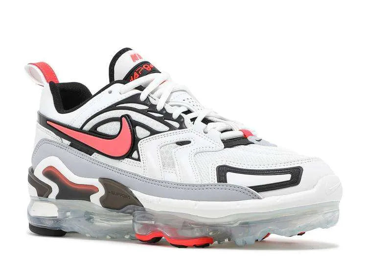 AIR VAPORMAX EVO ‘SUMMIT WHITE BRIGHT CRIMSON’