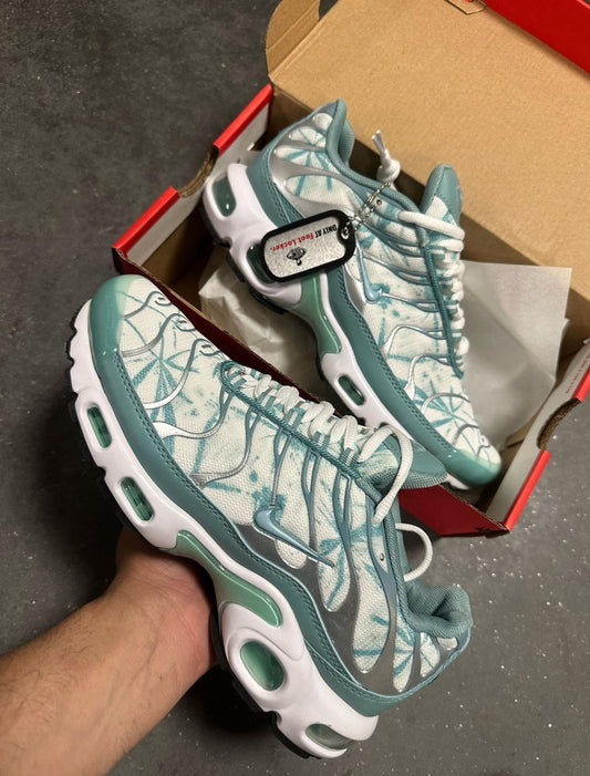 TN "White Green"