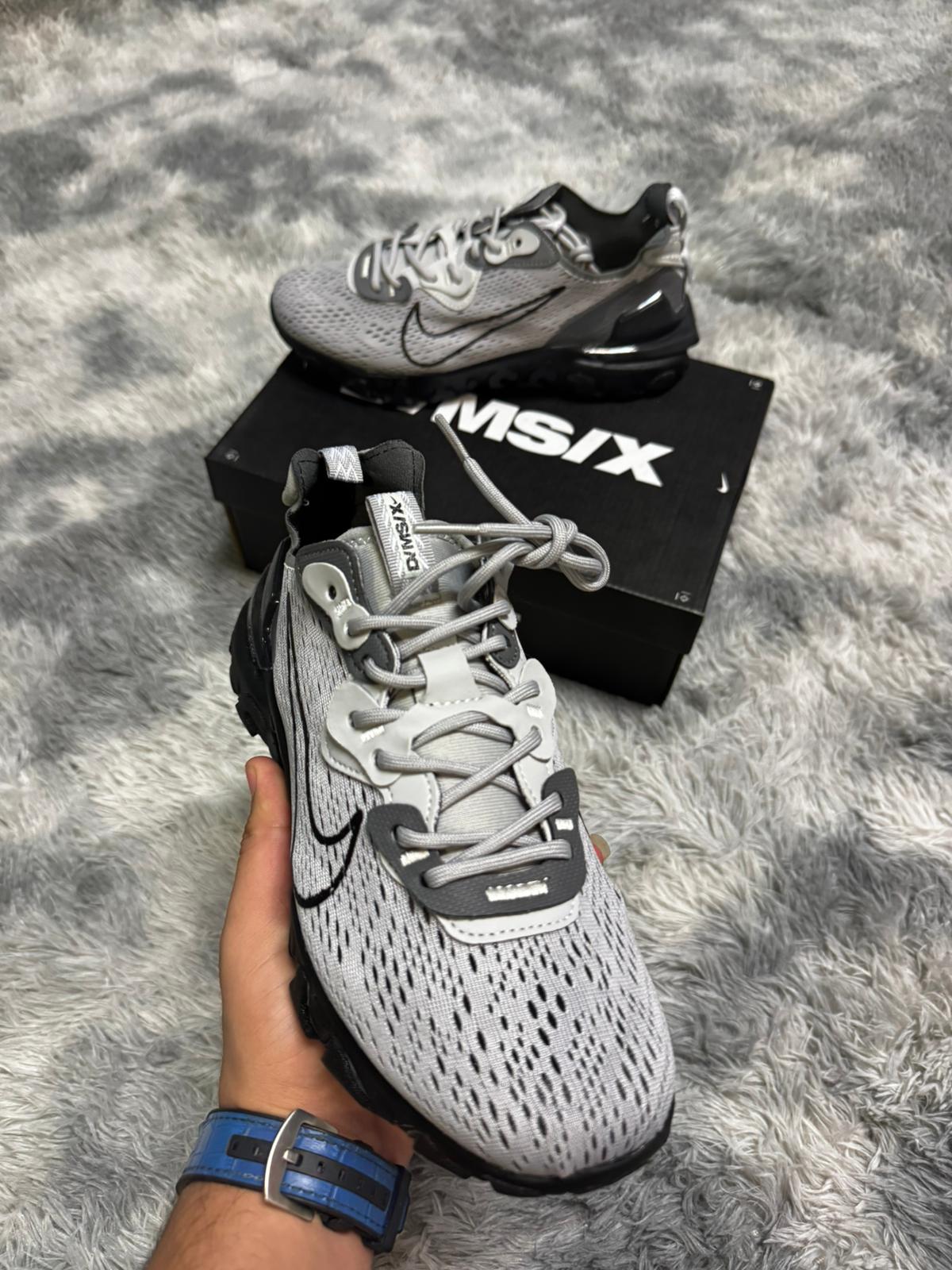 REACT "Grey"
