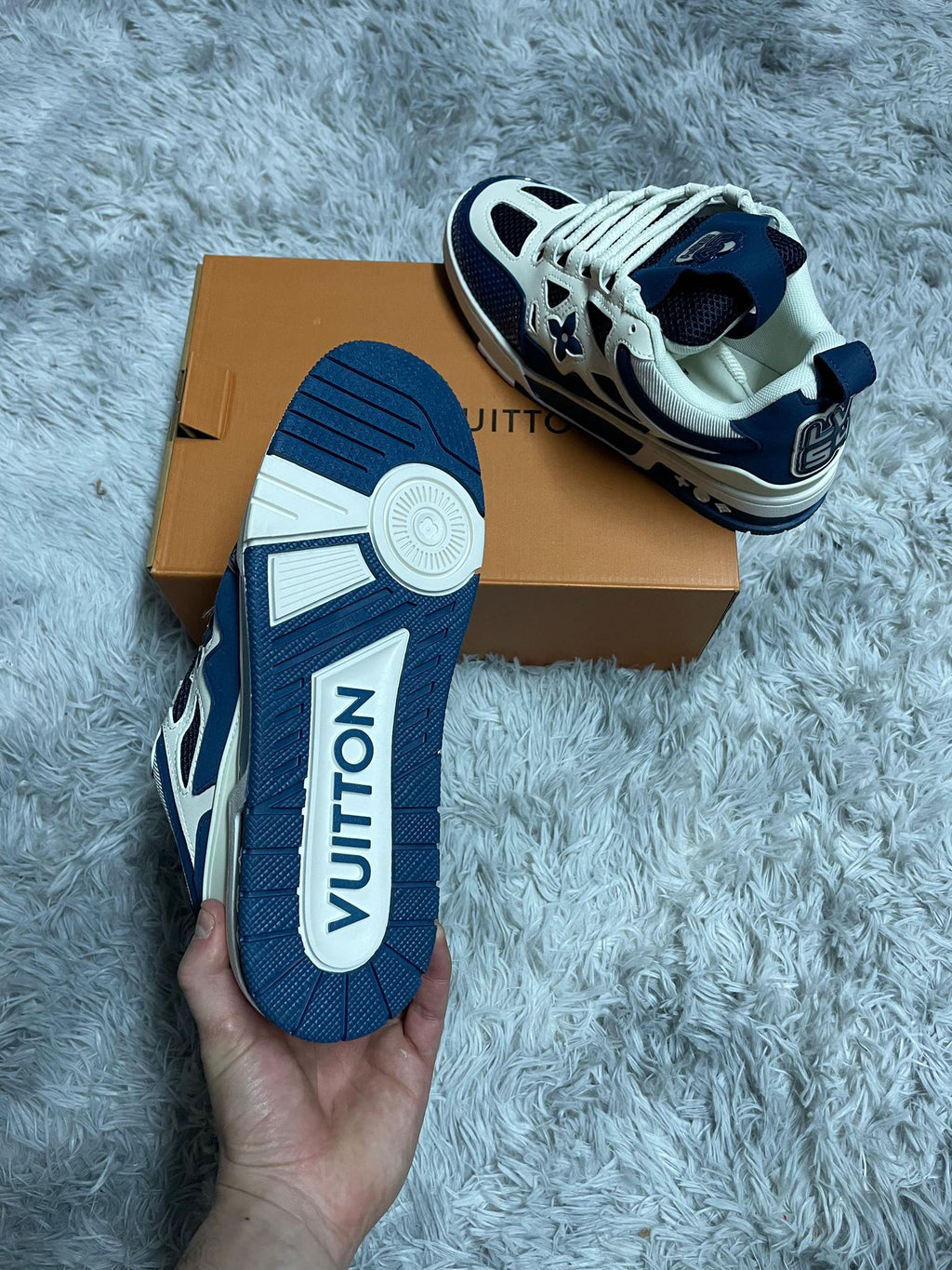 LV SKATE "White Blue"