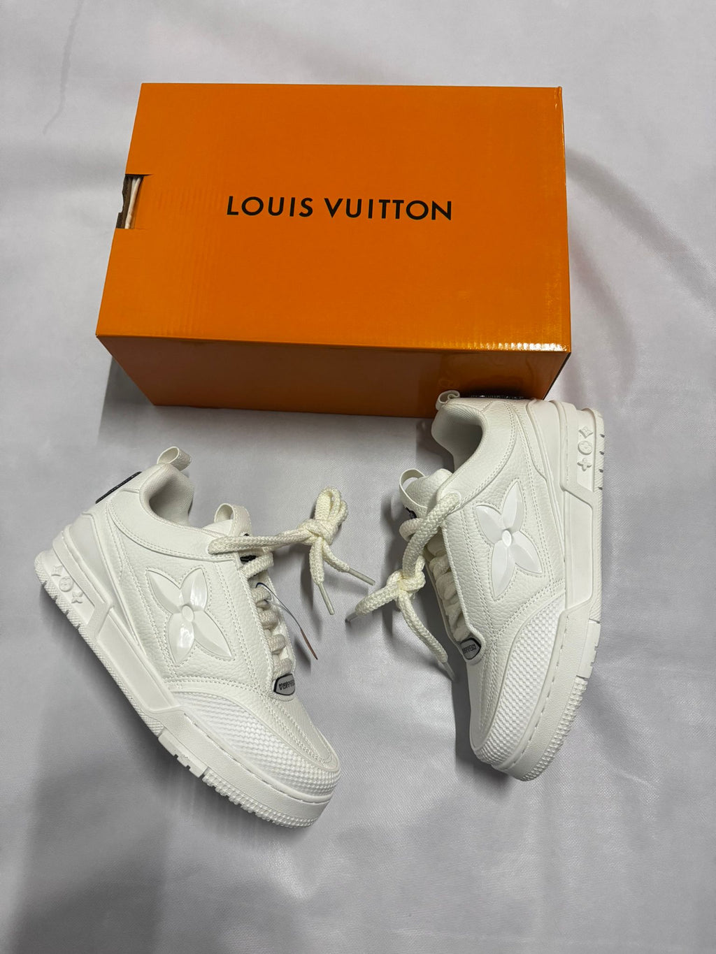 LV SKATE "White V2"