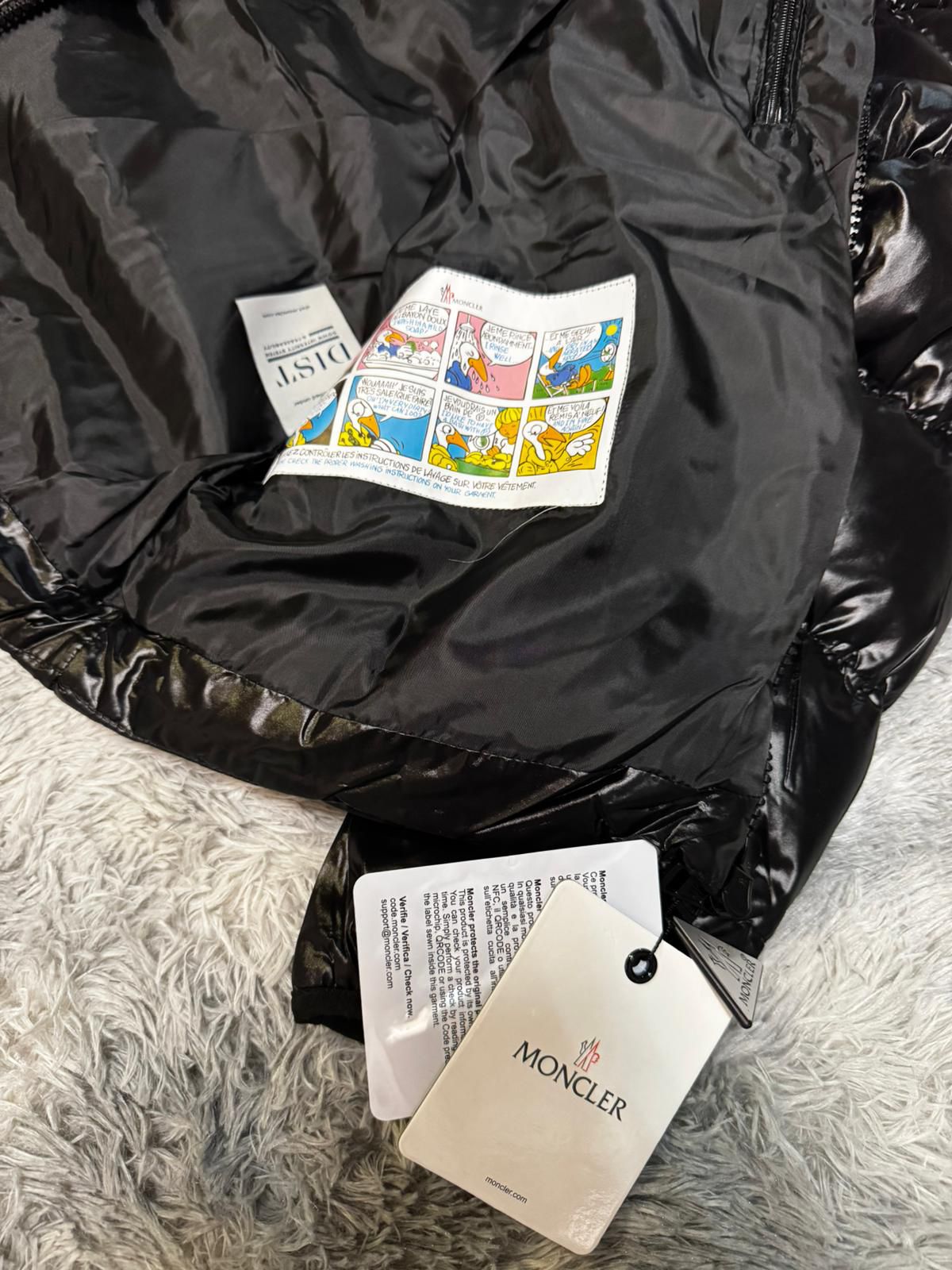 ABRIGO MNCLR "Black"