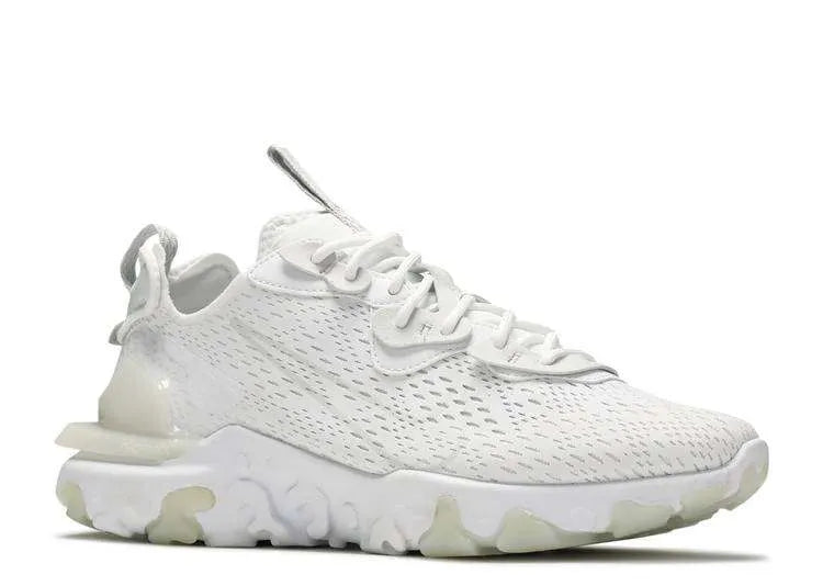 REACT VISION ‘TRIPLE WHITE’