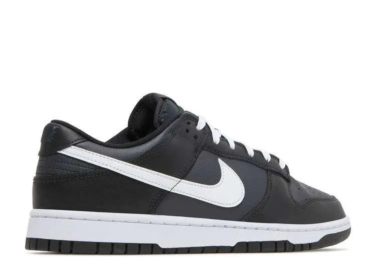 SB DUNK LOW ‘BLACK PANDA’
