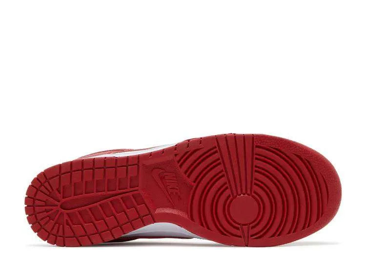 SB DUNK LOW ‘TEAM RED’