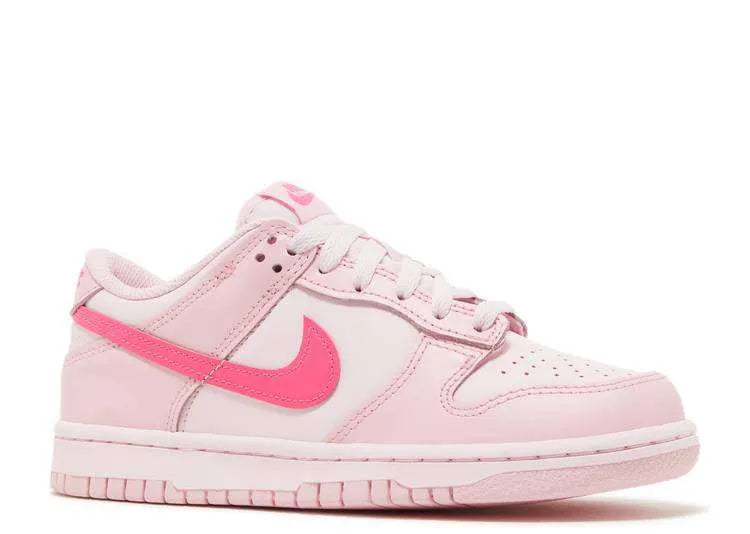 SB DUNK LOW ‘TRIPLE PINK’