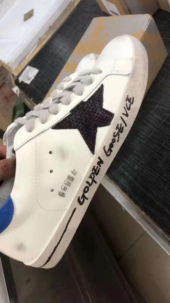 SNEAKERS GOLDEN