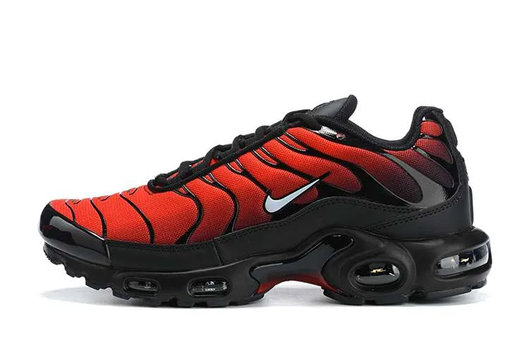 AIR MAX PLUS TN 'DEADPOOL'