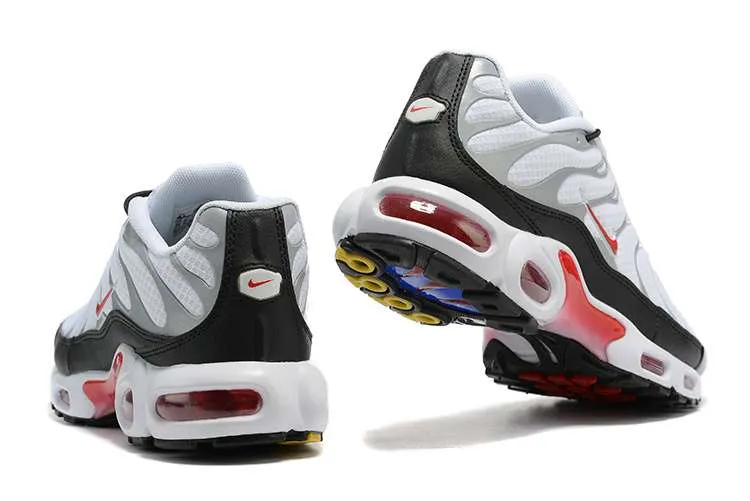 AIR MAX PLUS TN 'PHOTON DUST VARSITY RED' - Imagen 3