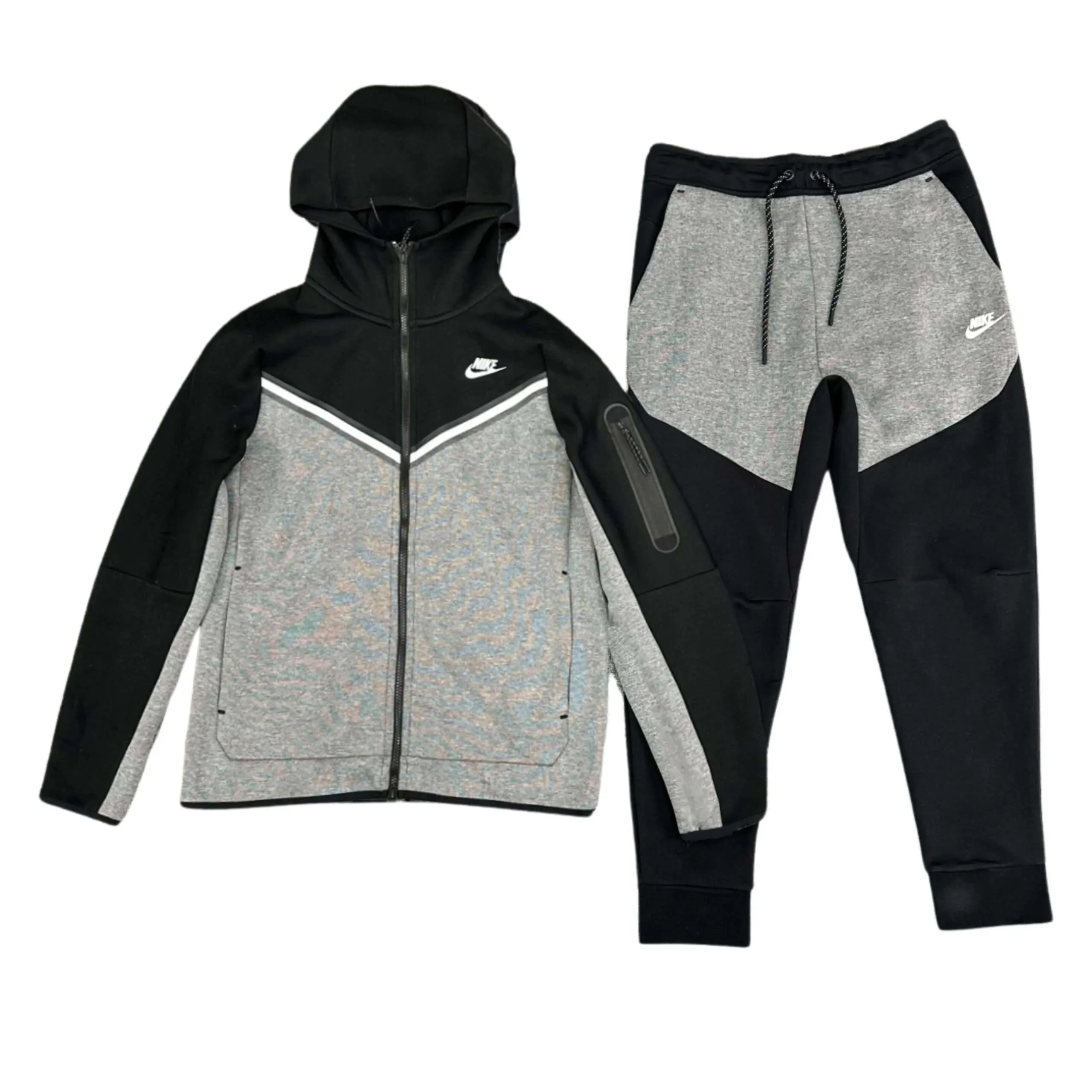 Conjunto NIKE TECH Fleece "Negro Gris" Algodón Real